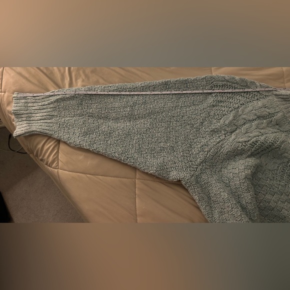 American Eagle Blue Cable Knit Sweater - Picture 8 of 9